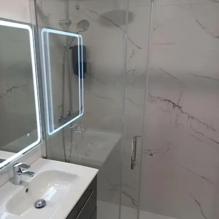 Apartment & Terrace By Ele